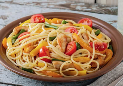 spaghetti au poulet et légumes